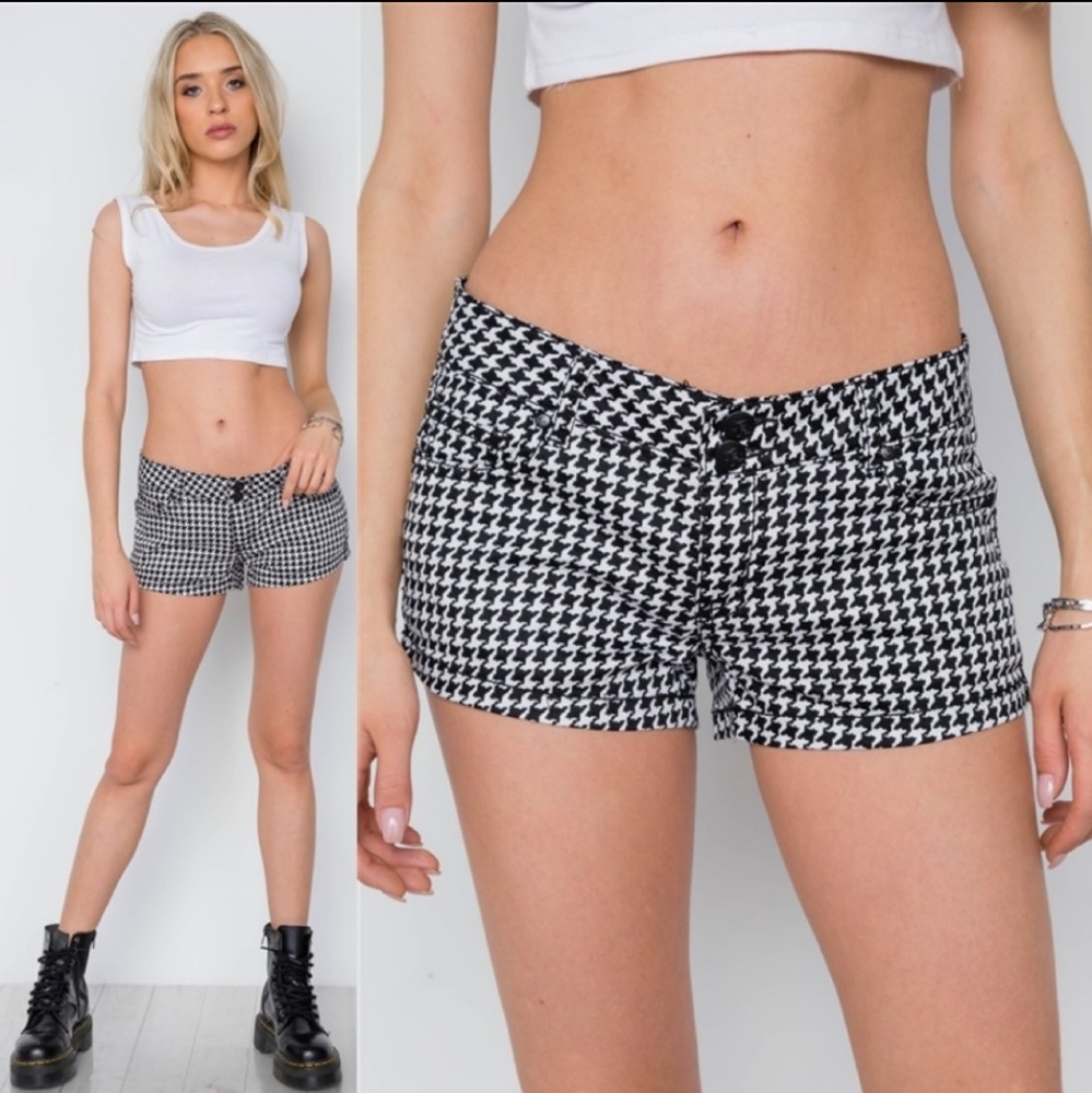Houndstooth Lowrise Shorts